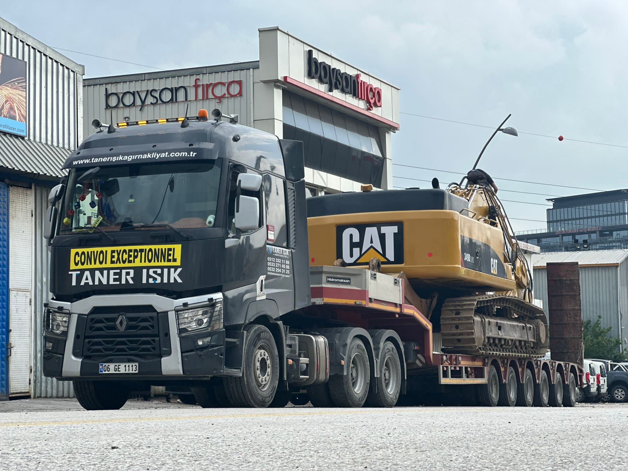 Nakliye Sektörünün Yıldızı Taner Işık Ağır Nakliyat