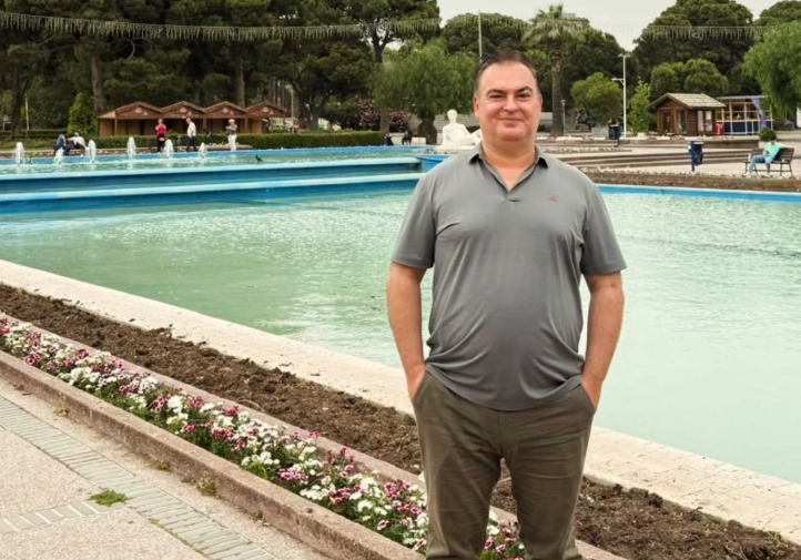 Umut Yılmazkeçeci’den “Bir Bavul Umut”: Göç Edebiyatına Yeni Bir Soluk