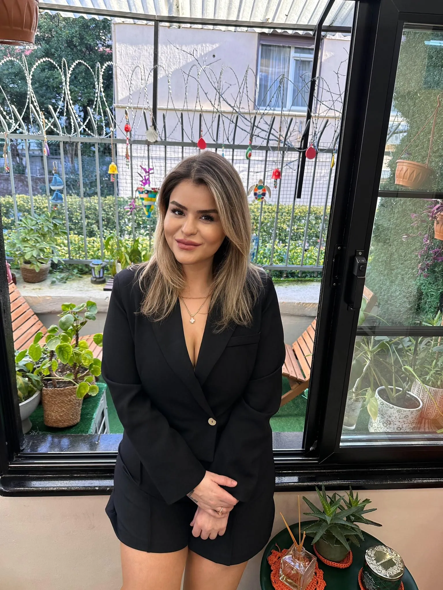 İrem Yanar, Yılların Uzmanlığını Yenilikçi Bir Kozmetik Ürünüyle Taçlandırdı